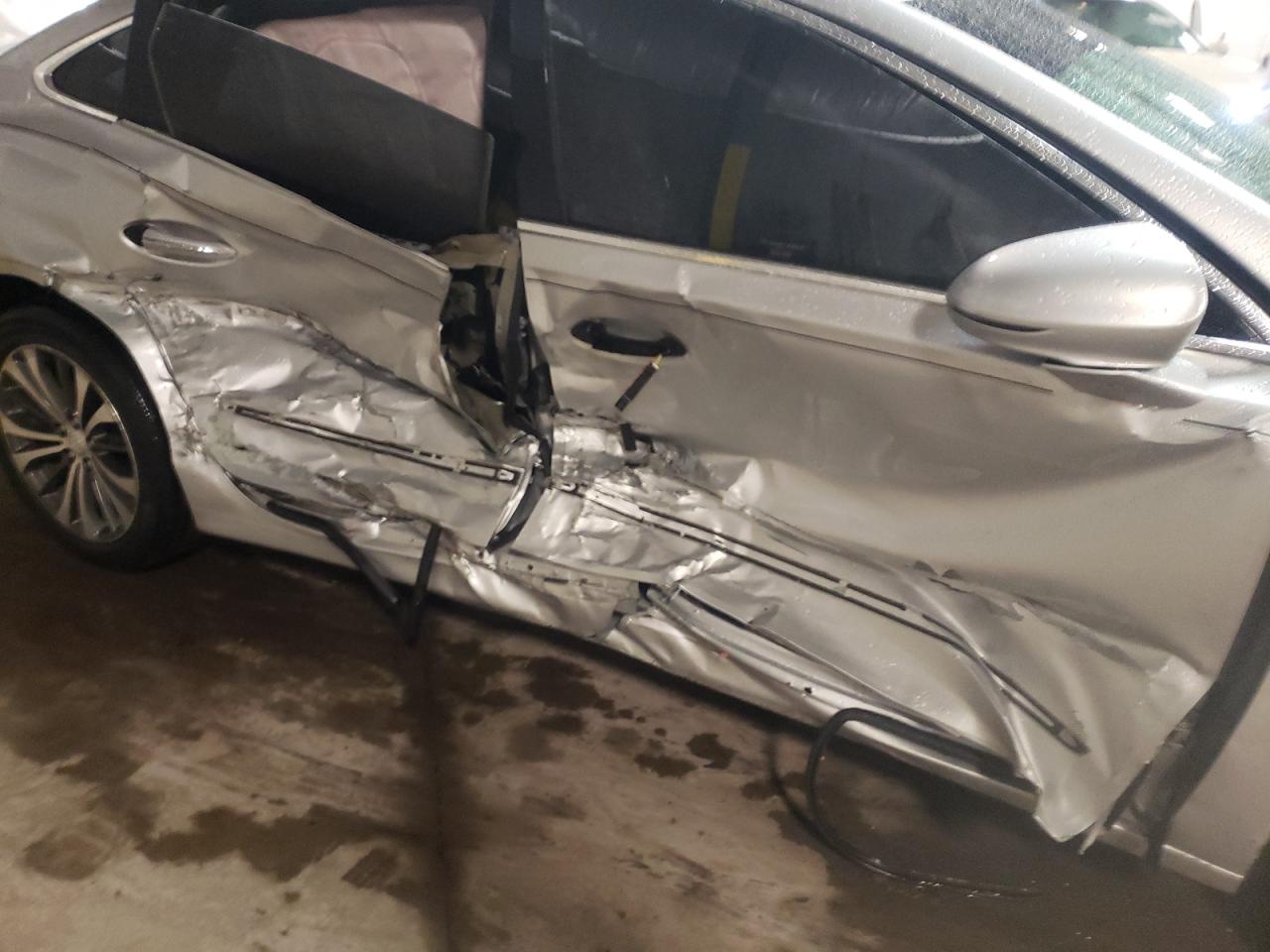 Photo 9 from auction – 2017 BUICK LACROSSE E with VIN 1G4ZP5SS3HU136198