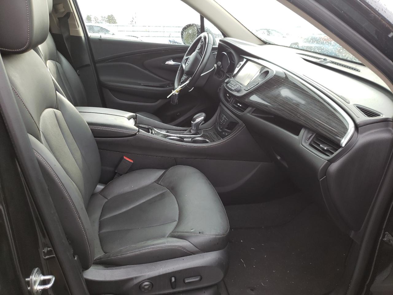 Photo 5 from auction – 2017 BUICK ENVISION E with VIN LRBFXDSA1HD088255
