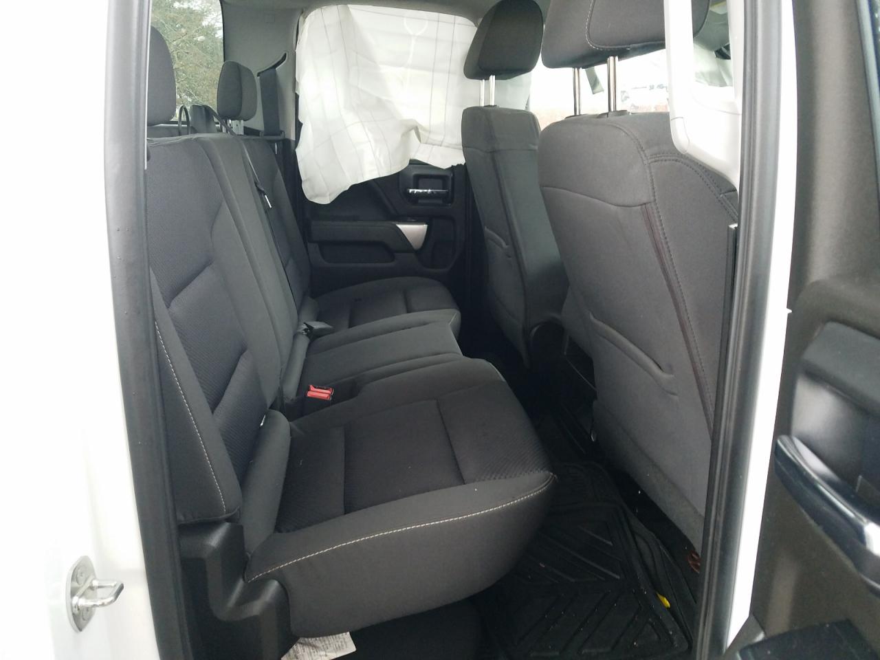 Photo 6 from auction – 2018 CHEVROLET SILVERADO with VIN 1GCVKREC2JZ142743