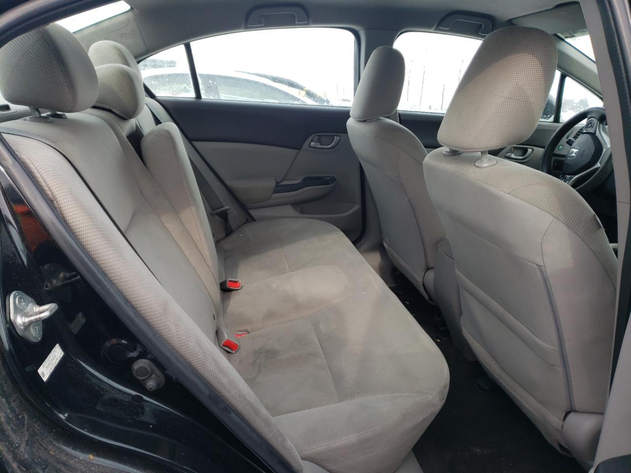 Photo 6 from auction – 2012 HONDA CIVIC LX with VIN 2HGFB2F47CH048008