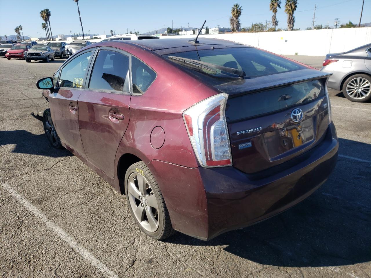 Photo 3 from auction – 2013 TOYOTA PRIUS with VIN JTDKN3DU3D5601419