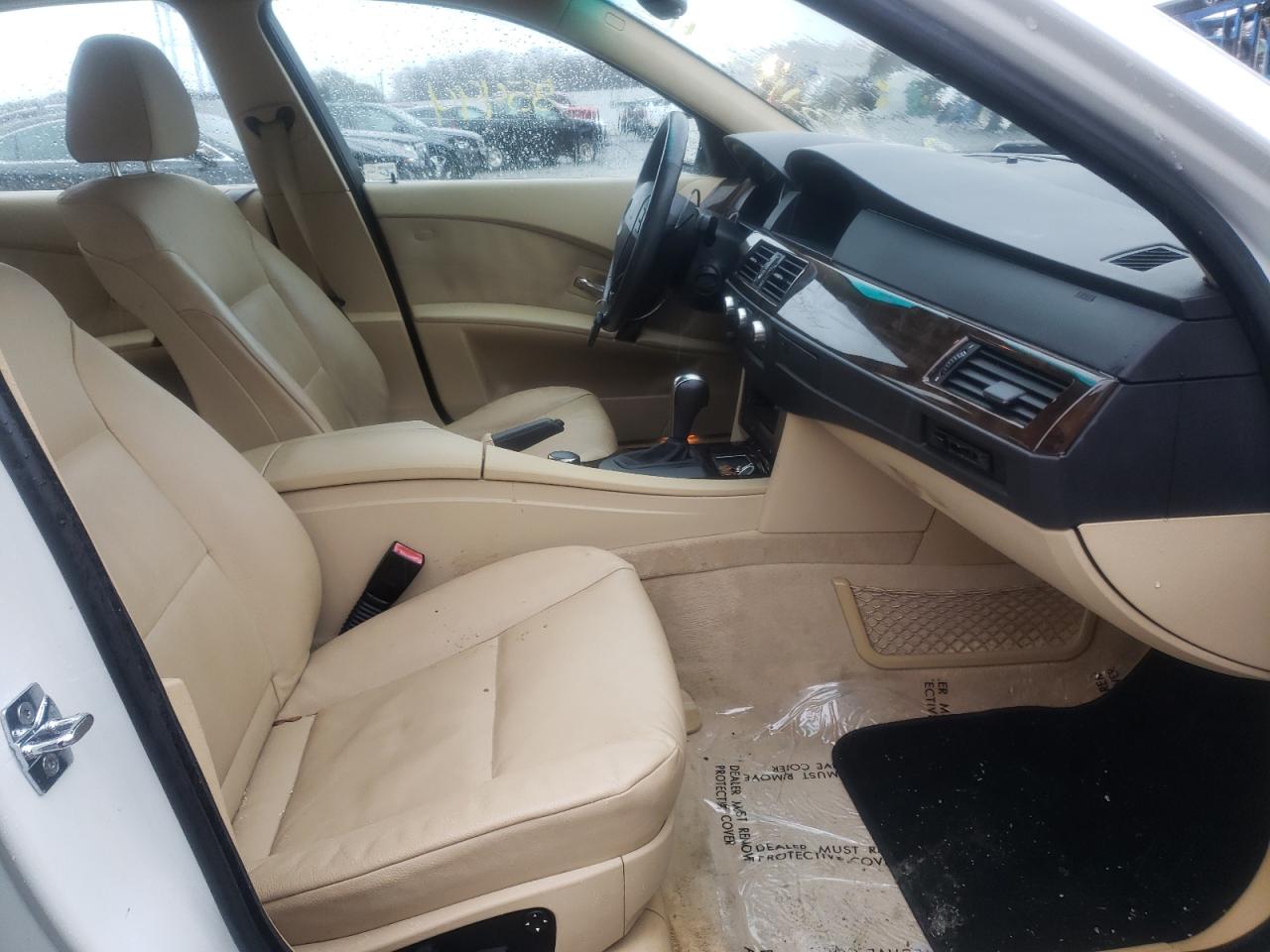 Photo 5 from auction – 2007 BMW 525 I with VIN WBANE53537CK92812