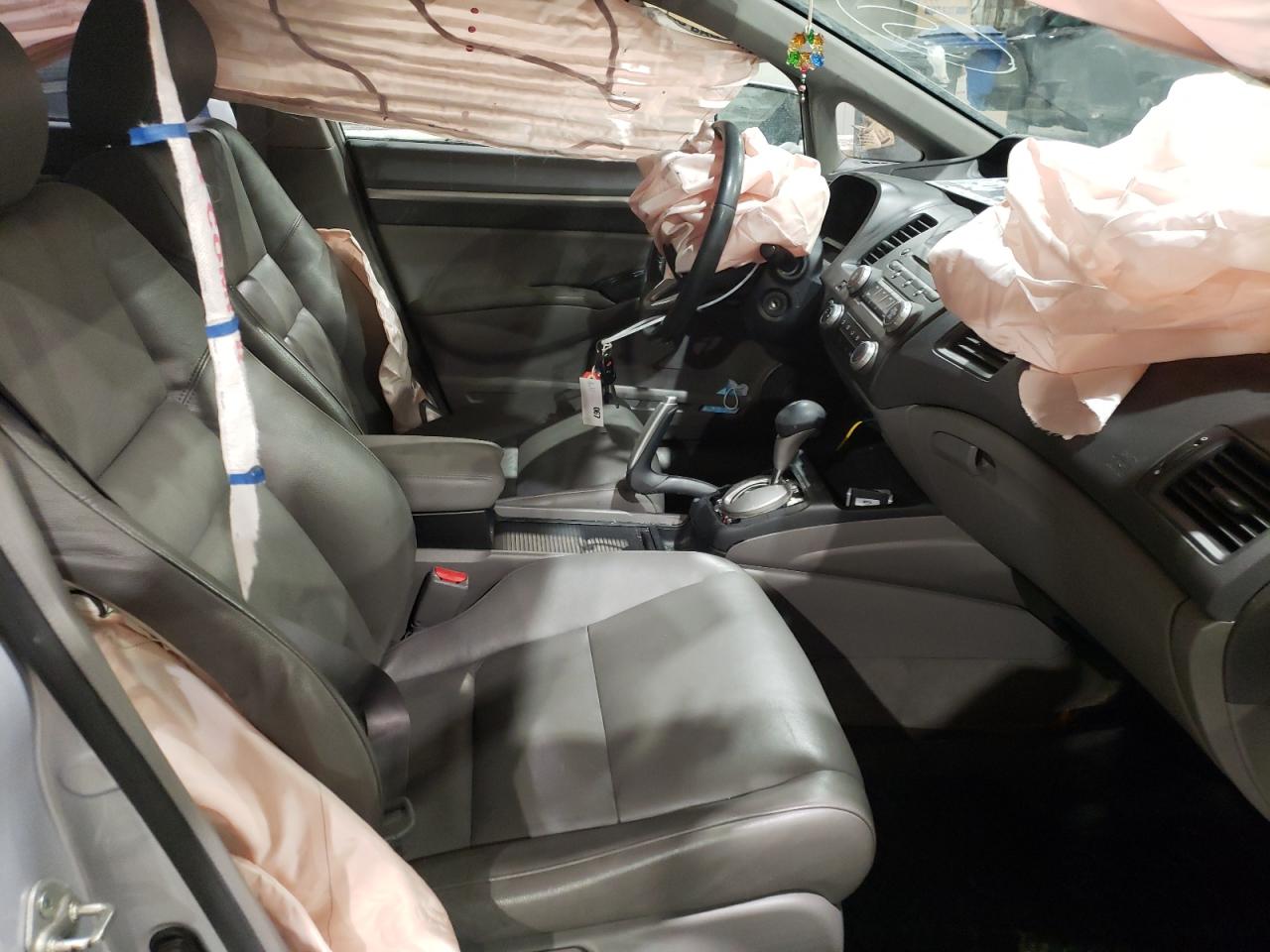 Photo 5 from auction – 2010 HONDA CIVIC EXL with VIN 2HGFA1F07AH043737