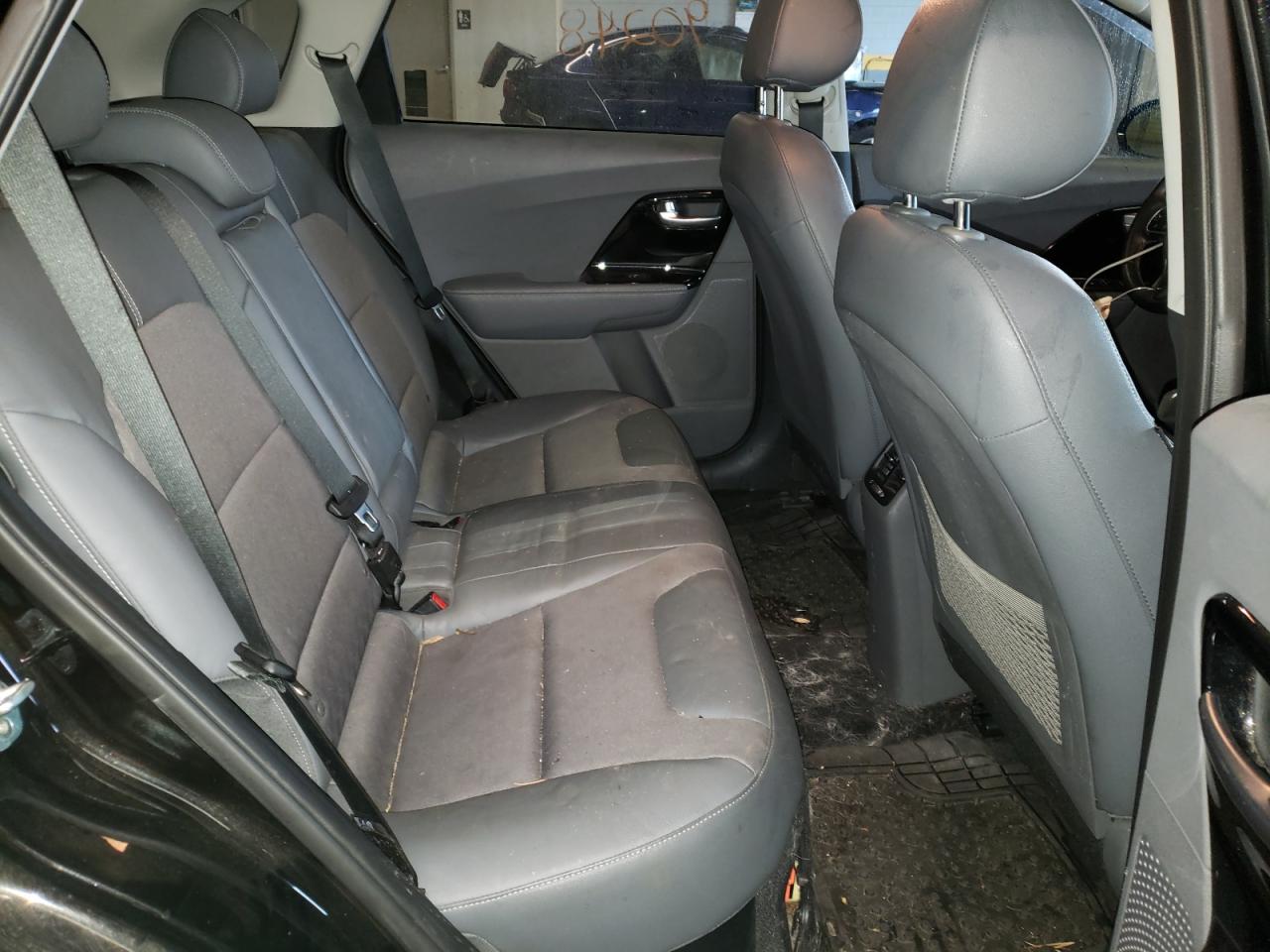 Foto 6 de la subasta – 2017 KIA NIRO EX con VIN KNDCC3LC5H5058521