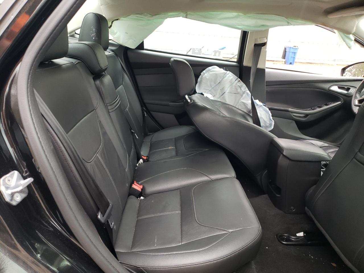 Photo 6 from auction – 2015 FORD FOCUS SE with VIN 1FADP3F20FL322416