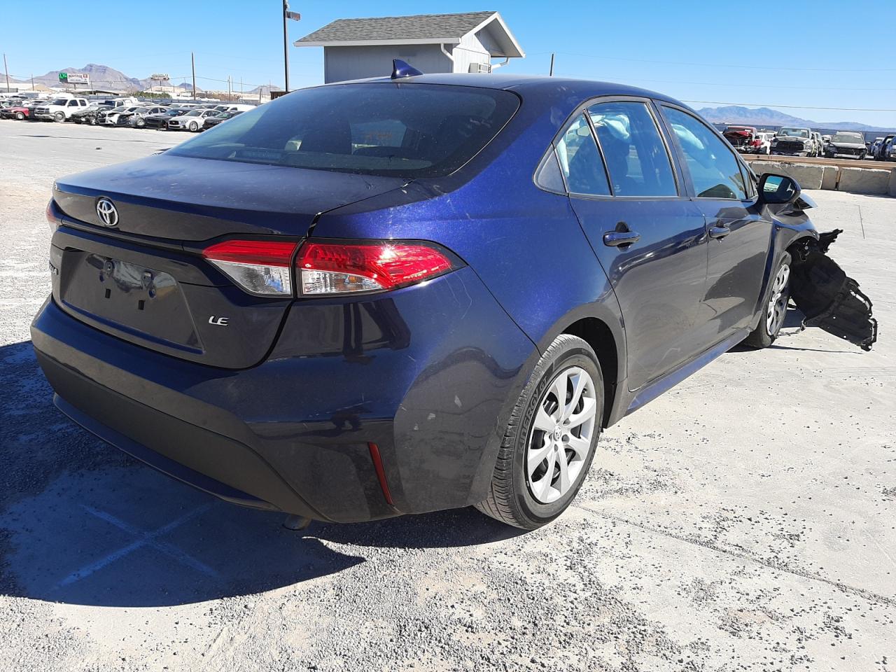 Photo 4 from auction – 2020 TOYOTA COROLLA LE with VIN 5YFEPRAE8LP108781