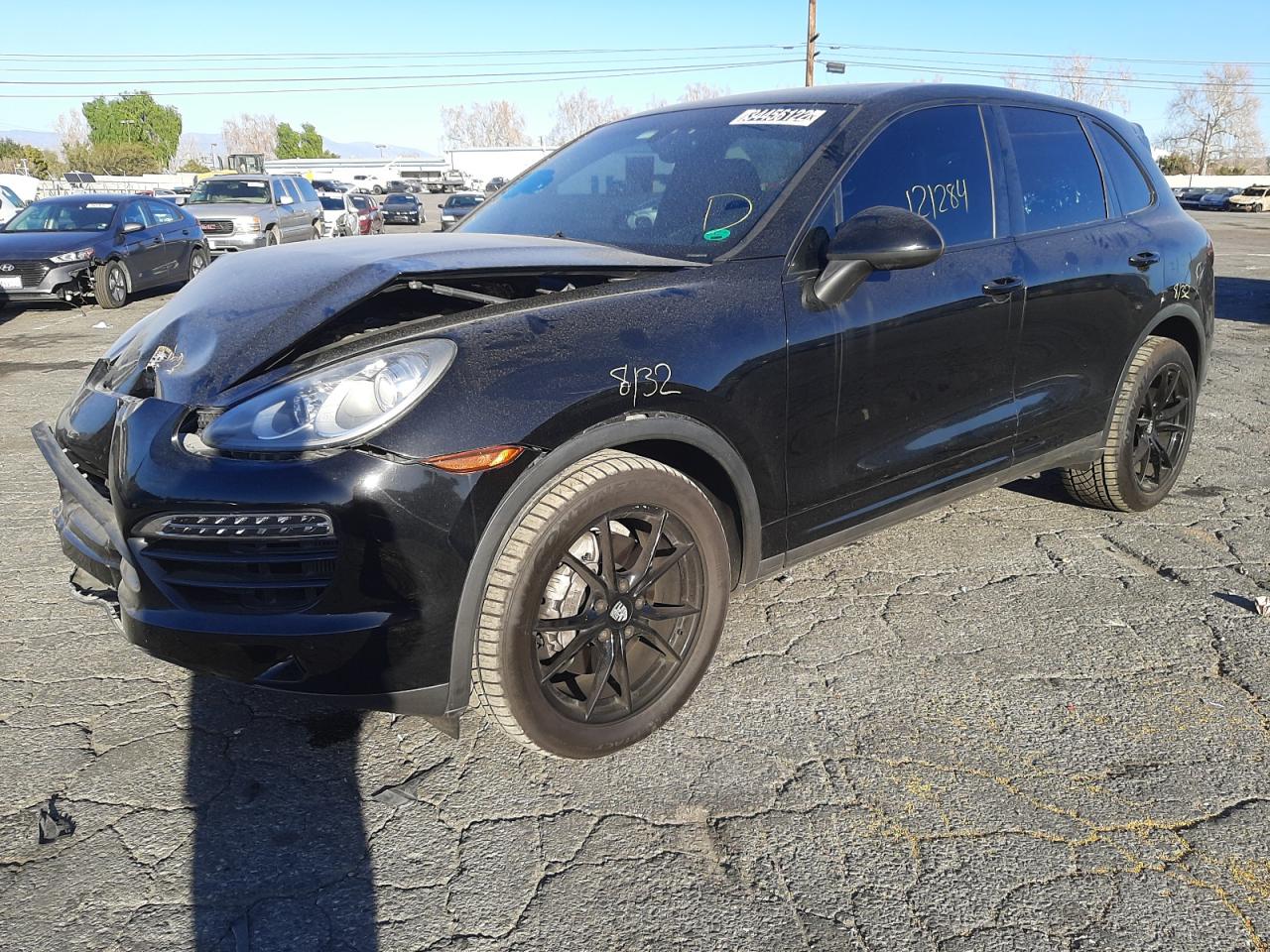 Photo 2 from auction – 2014 PORSCHE CAYENNE with VIN WP1AF2A26ELA31675