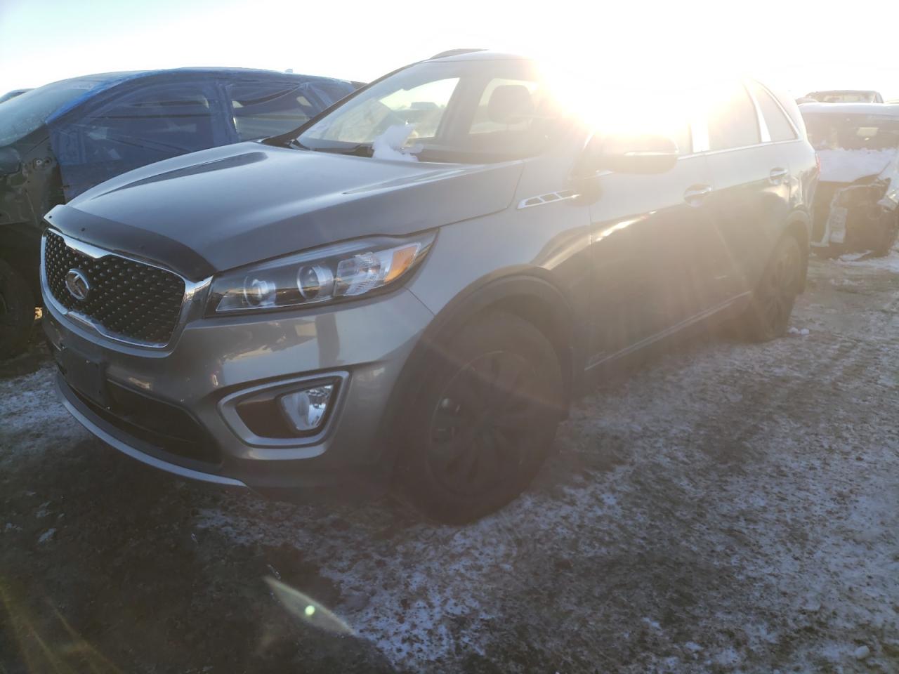 Photo 2 from auction – 2016 KIA SORENTO EX with VIN 5XYPHDA19GG037123