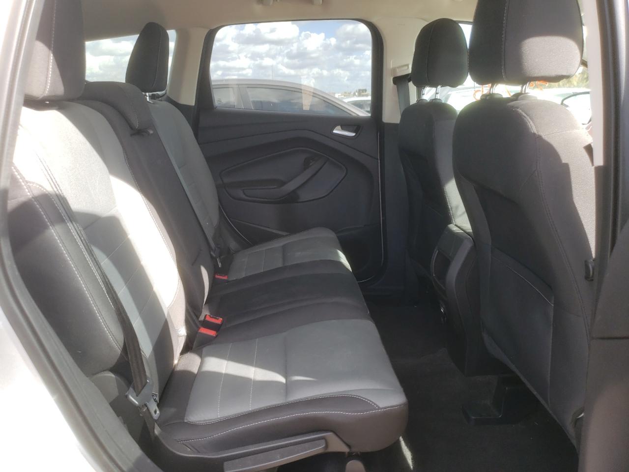 Photo 6 from auction – 2016 FORD ESCAPE SE with VIN 1FMCU0G7XGUB03882