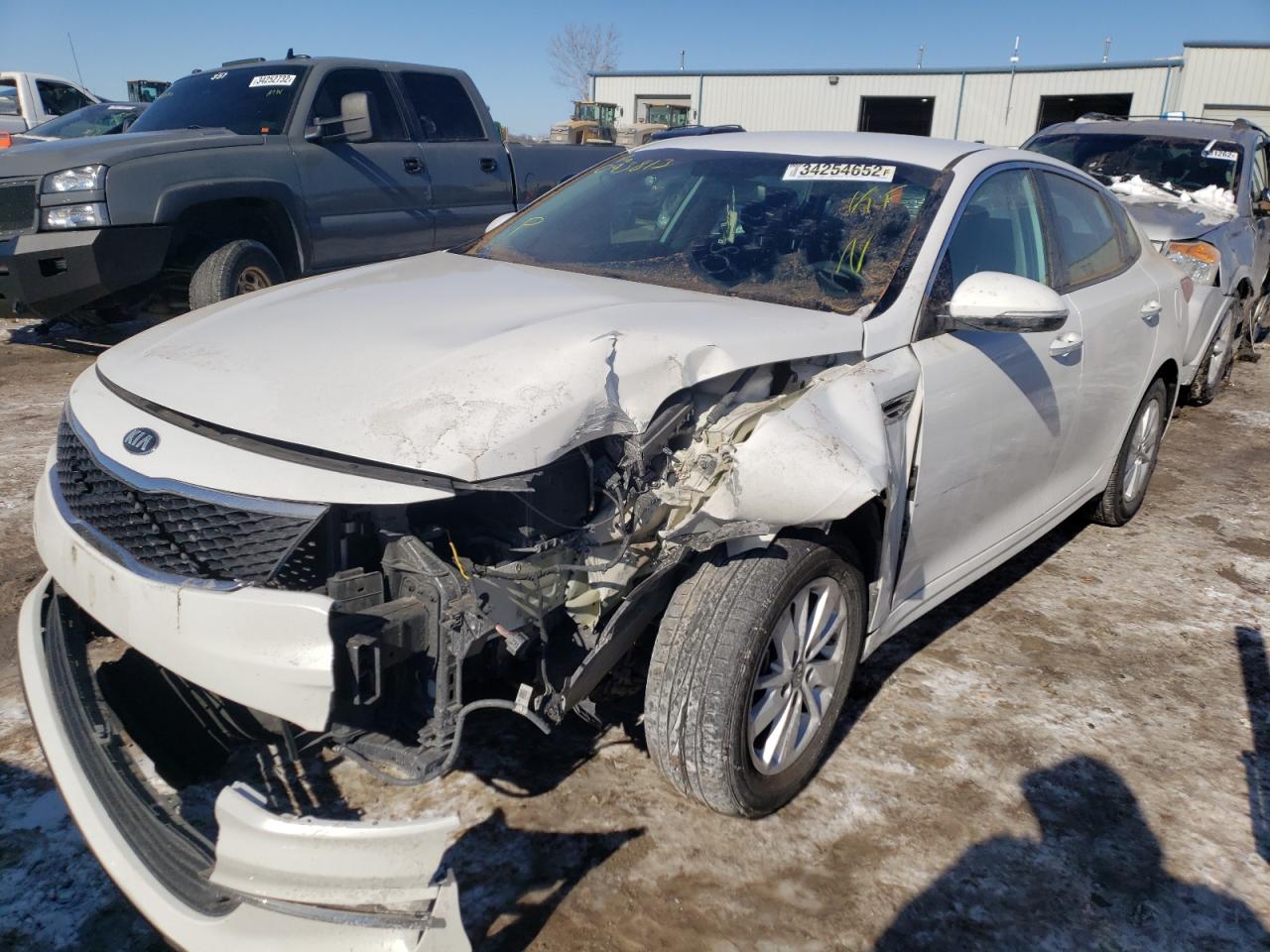 Photo 2 from auction – 2016 KIA OPTIMA LX with VIN KNAGT4L32G5093813