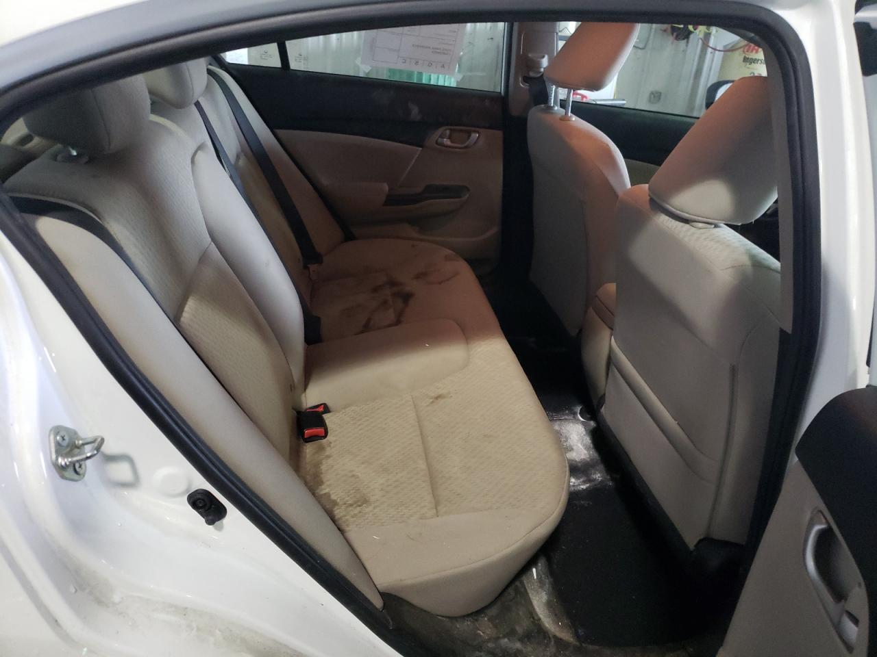 Photo 6 from auction – 2015 HONDA CIVIC LX with VIN 19XFB2F55FE298175