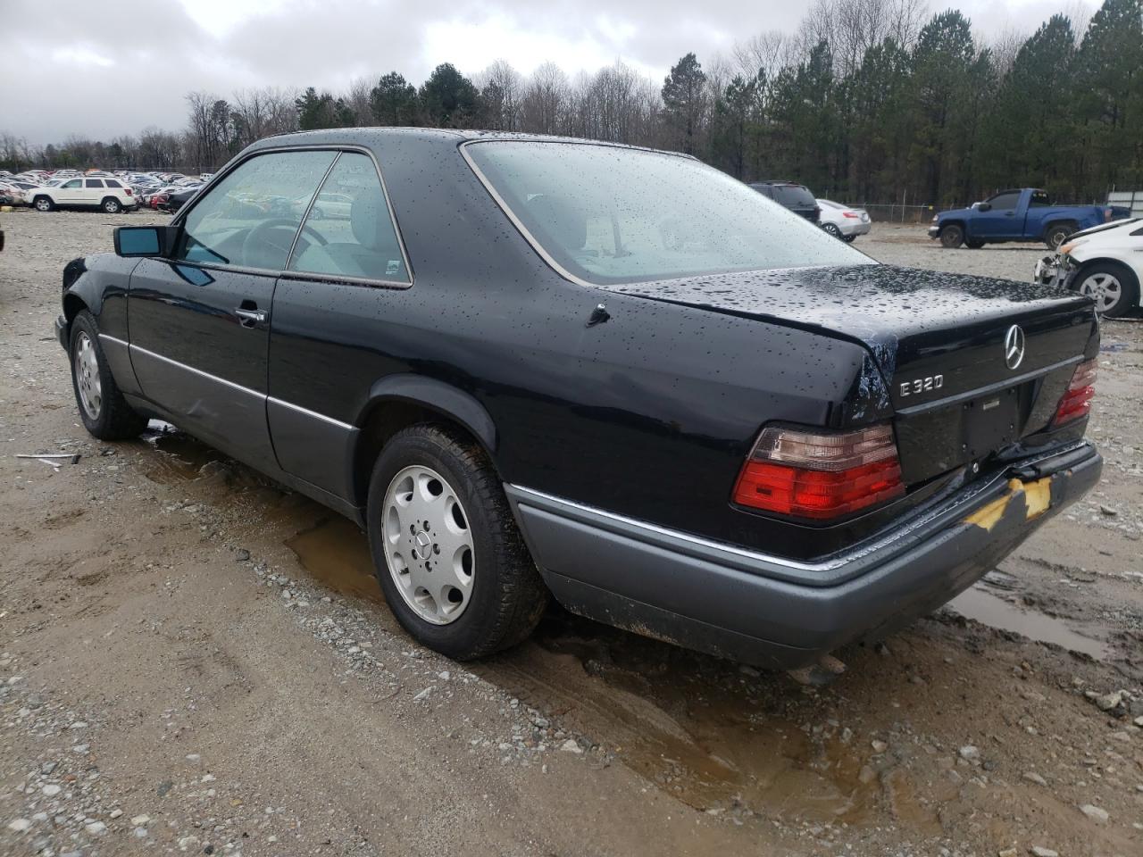 Photo 3 from auction – 1995 MERCEDES-BENZ E 320 with VIN WDBEA52E2SC187282