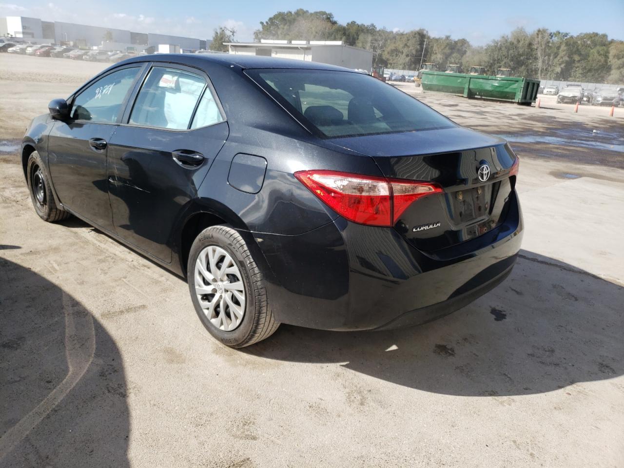 Photo 3 from auction – 2017 TOYOTA COROLLA L with VIN 2T1BURHEXHC867392