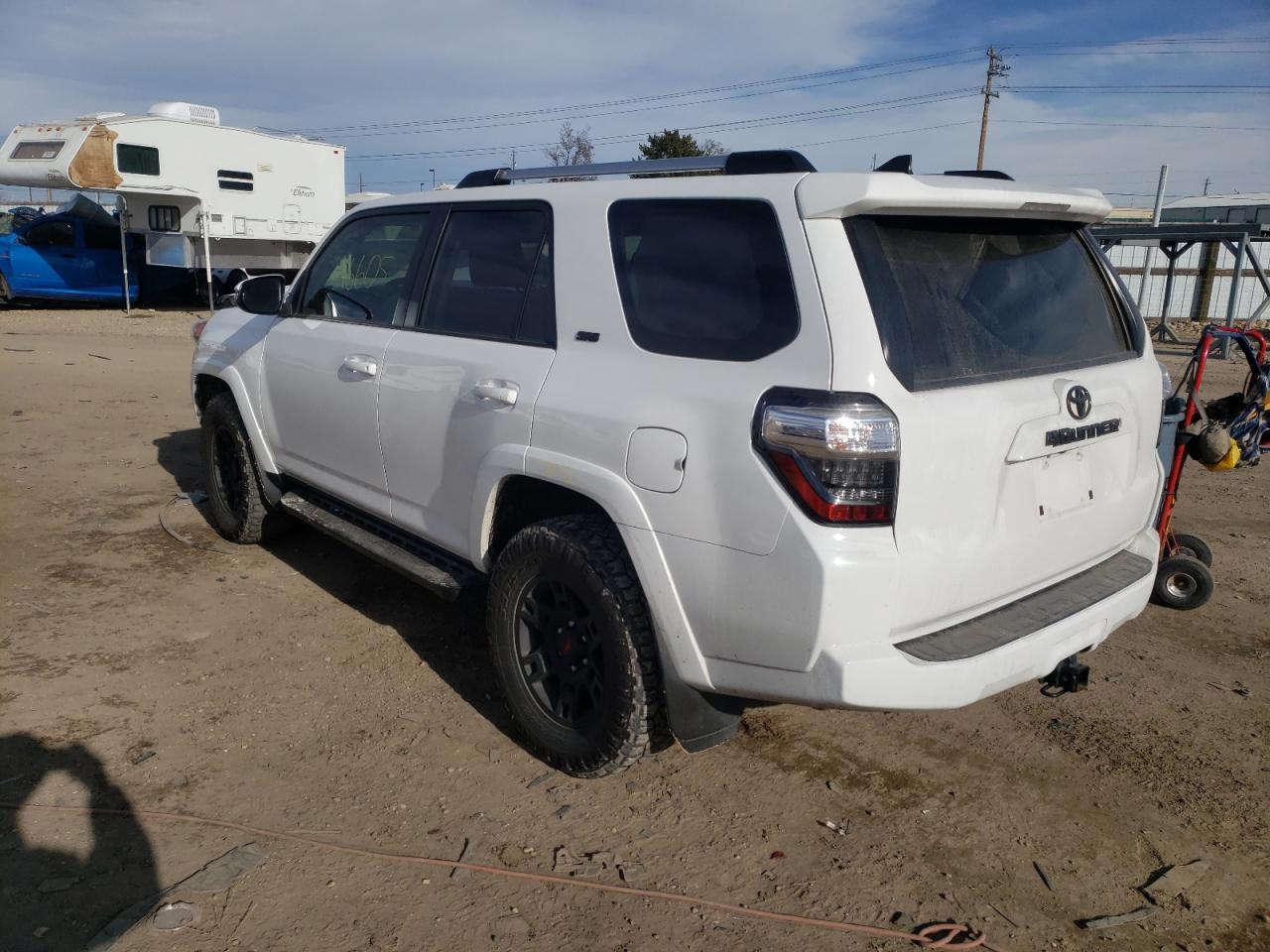 Photo 3 from auction – 2019 TOYOTA 4RUNNER SR with VIN JTEBU5JR5K5692720
