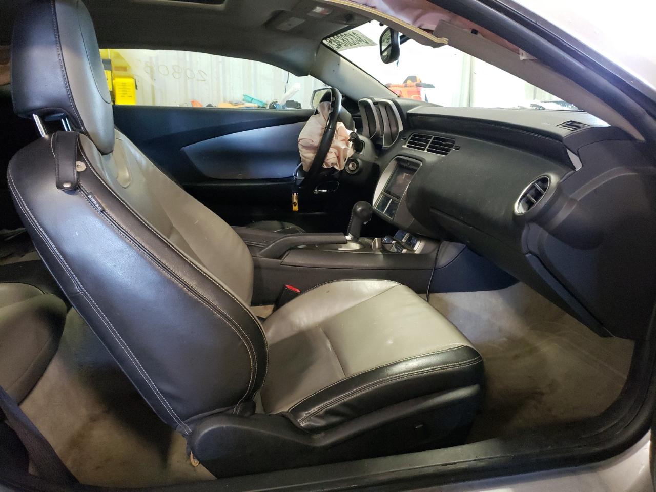 Photo 5 from auction – 2010 CHEVROLET CAMARO LT with VIN 2G1FC1EV2A9120331