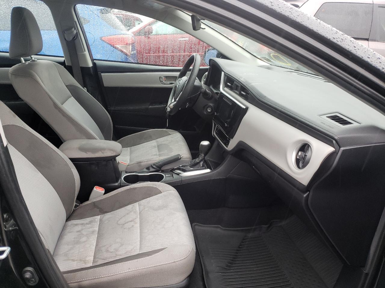 Photo 5 from auction – 2019 TOYOTA COROLLA L with VIN 2T1BURHE6KC141584