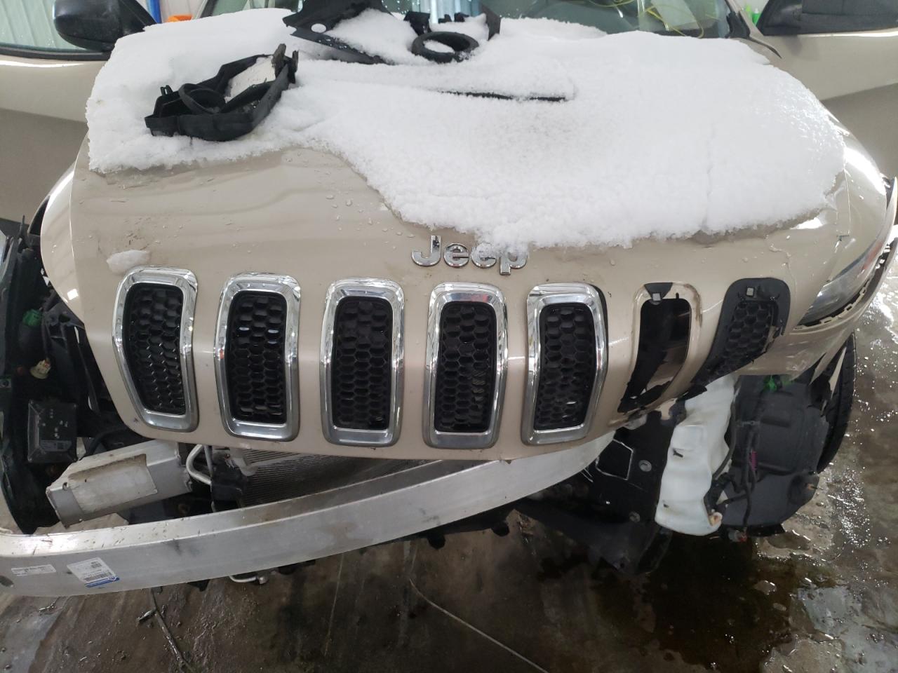 Photo 7 from auction – 2015 JEEP CHEROKEE S with VIN 1C4PJMAB4FW652094