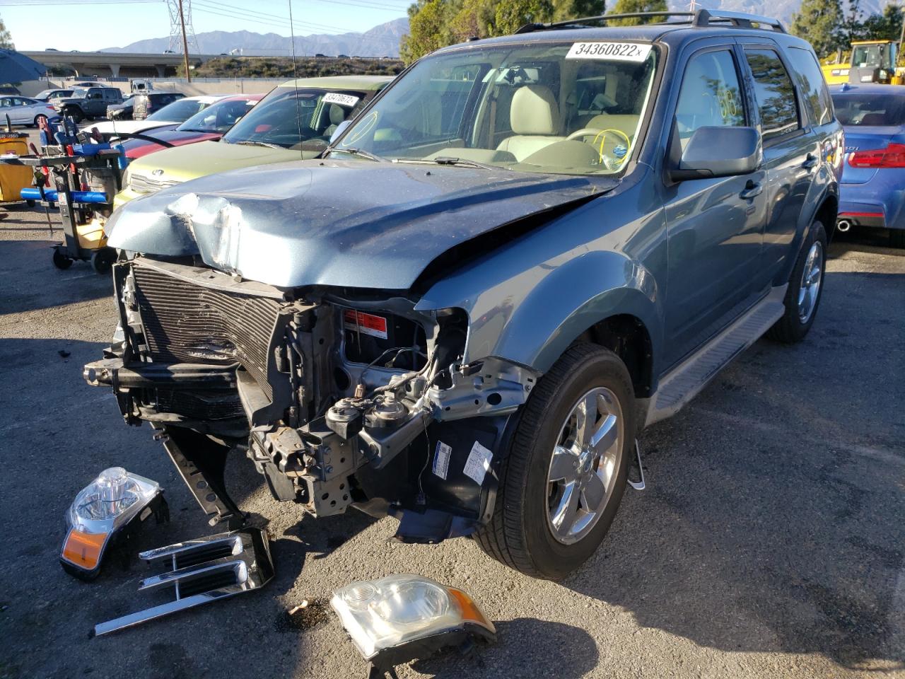 Photo 2 from auction – 2011 FORD ESCAPE LIM with VIN 1FMCU0EG1BKB29133