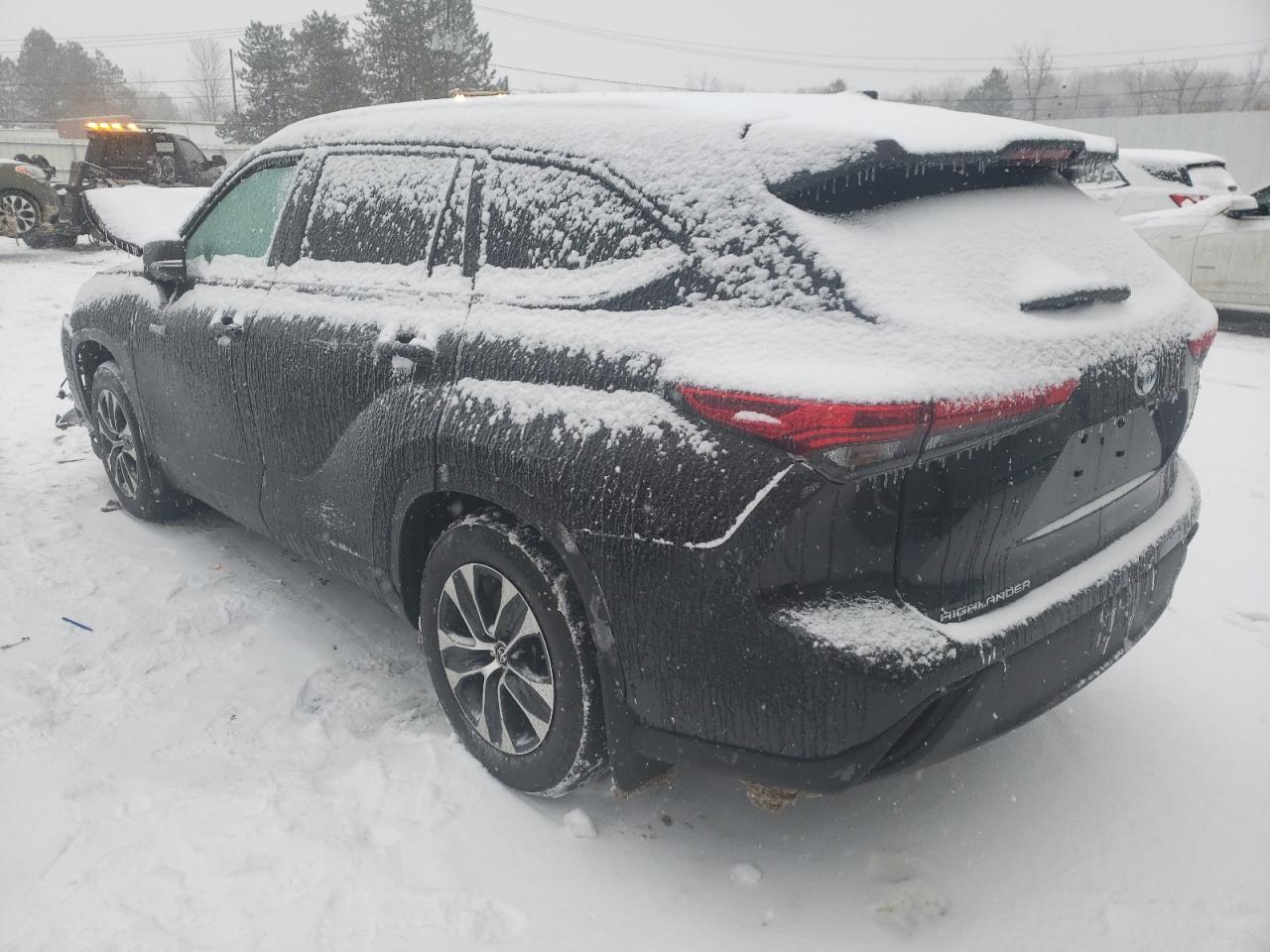 Photo 3 from auction – 2020 TOYOTA HIGHLANDER with VIN 5TDGBRCH6LS513947