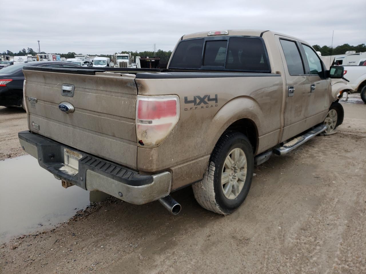 Photo 4 from auction – 2011 FORD F150 SUPER with VIN 1FTFW1ET2BKD71203