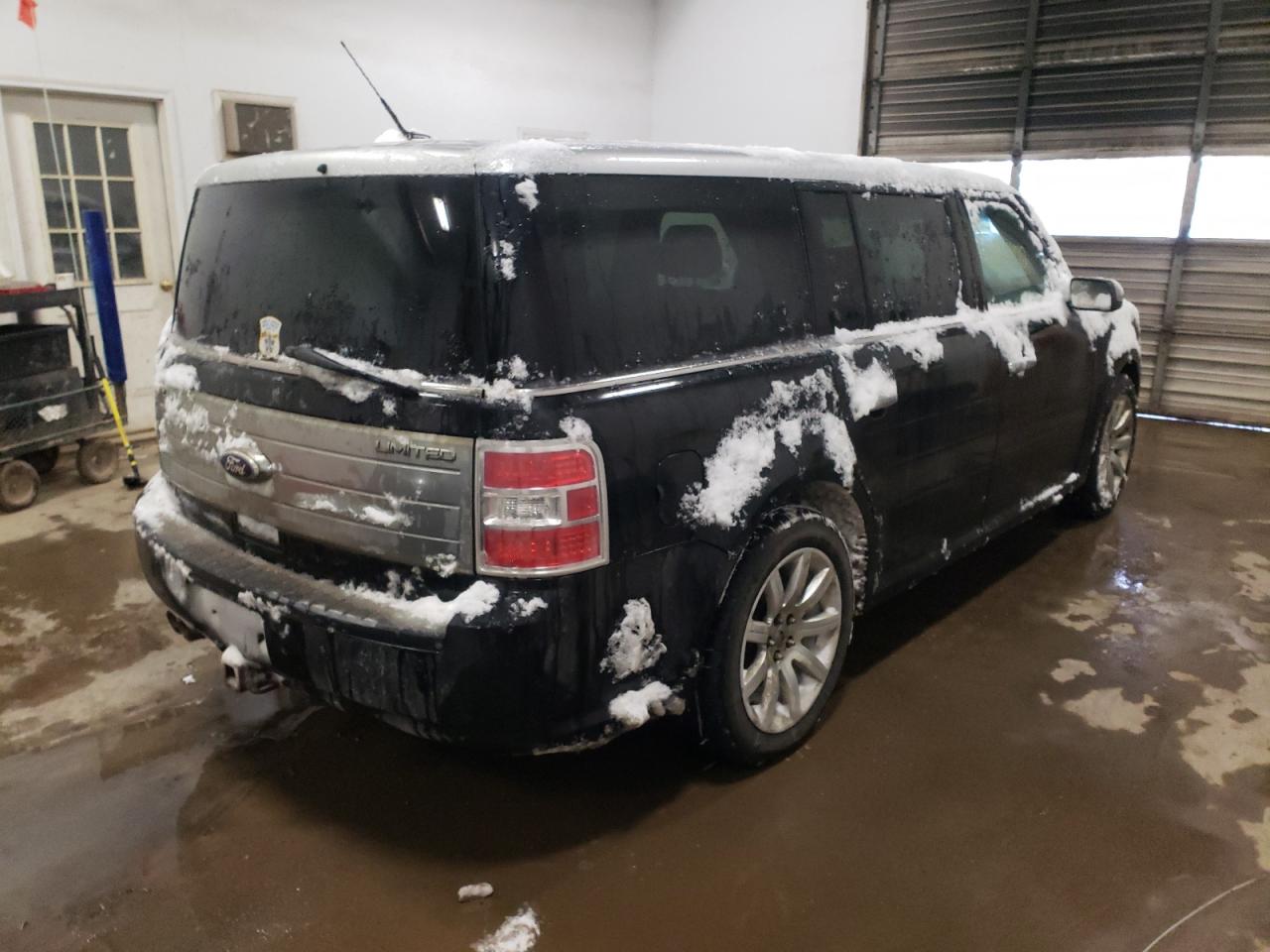 Photo 4 from auction – 2011 FORD FLEX LIMIT with VIN 2FMGK5DC9BBD12695