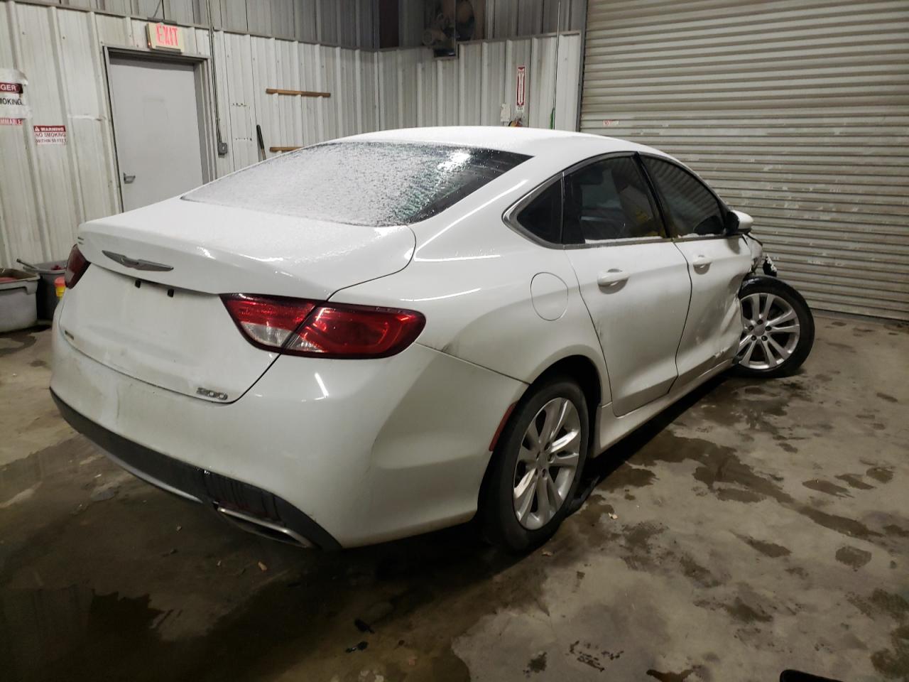 Photo 4 from auction – 2016 CHRYSLER 200 LIMITE with VIN 1C3CCCAG6GN148415