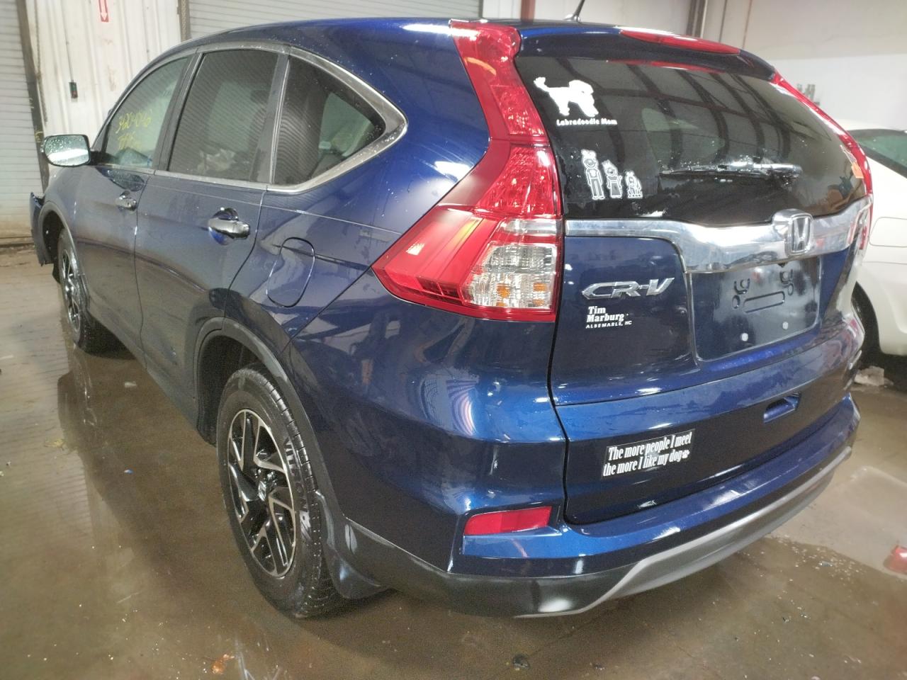 Photo 3 from auction – 2016 HONDA CR-V SE with VIN 2HKRM3H49GH522708