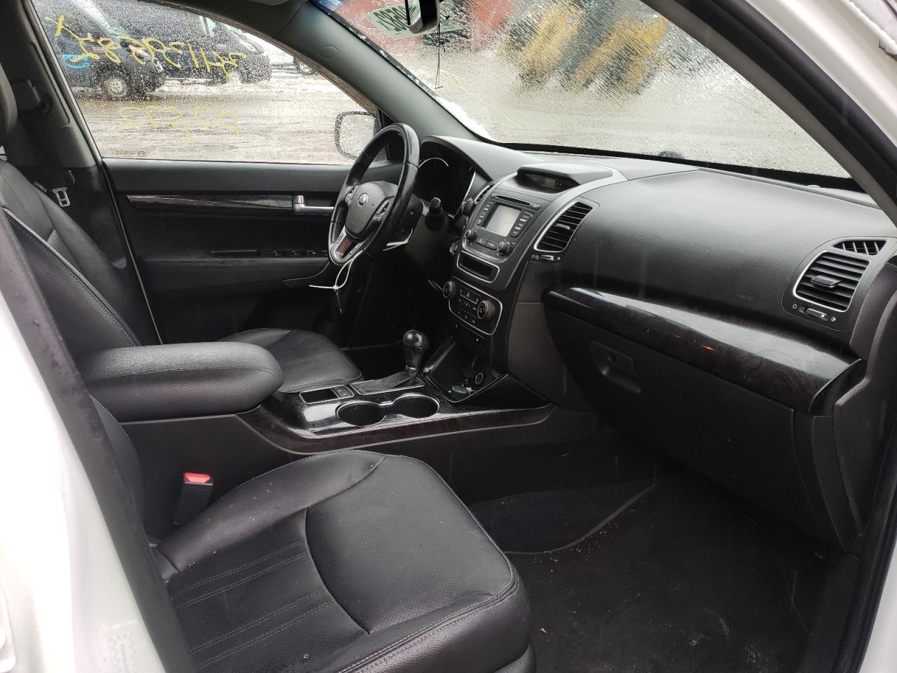 Photo 5 from auction – 2014 KIA SORENTO EX with VIN 5XYKUDA76EG482488