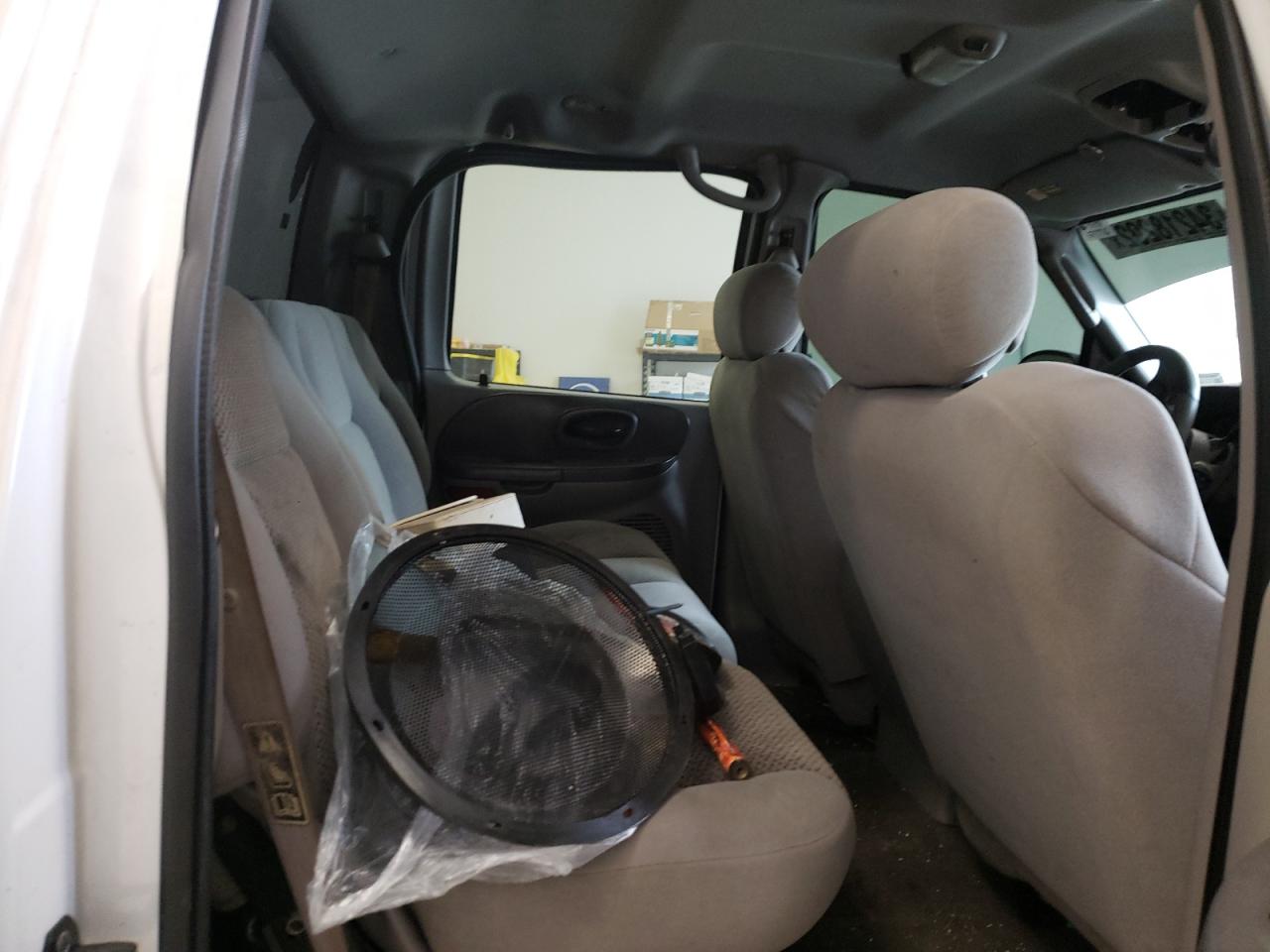 Photo 6 from auction – 2003 FORD F150 SUPER with VIN 1FTRW07L63KB41640