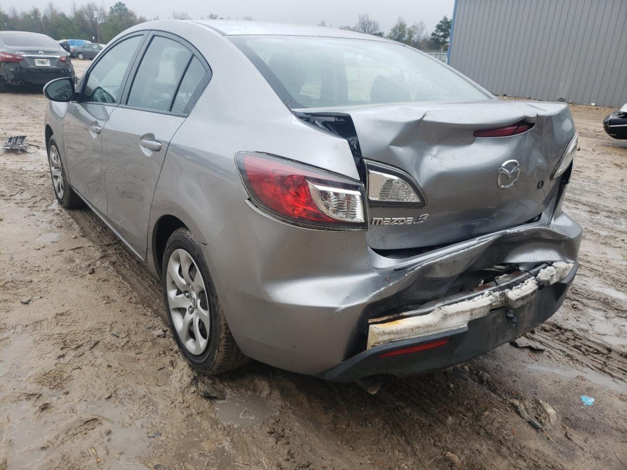 Photo 3 from auction – 2011 MAZDA 3 I with VIN JM1BL1UF9B1900302