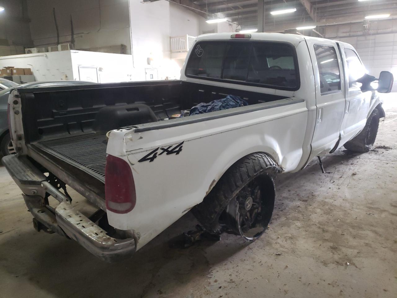 Photo 4 from auction – 2004 FORD F250 SUPER with VIN 1FTNW21P94EB64741