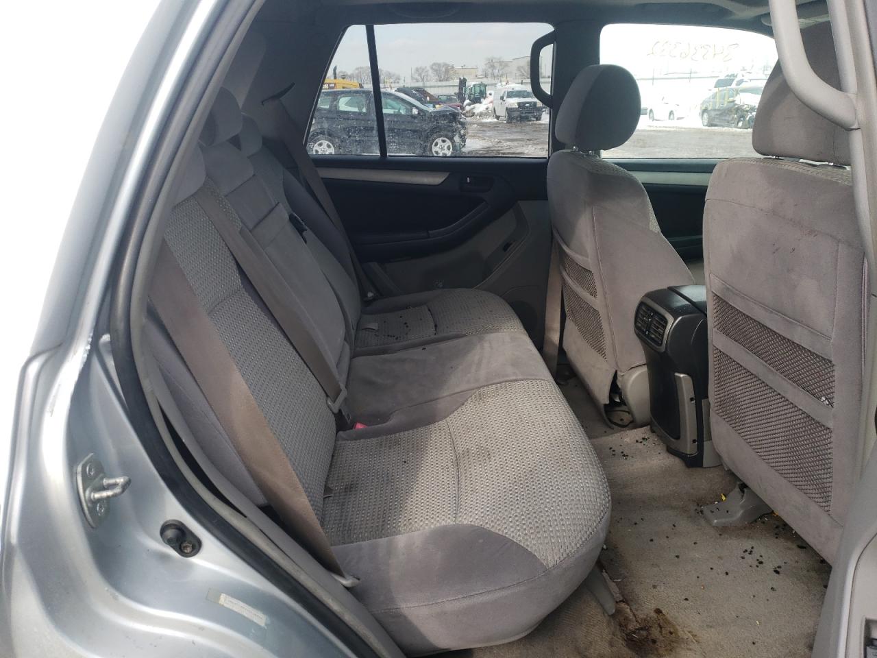 Photo 6 from auction – 2004 TOYOTA 4RUNNER SR with VIN JTEBT14RX40034219