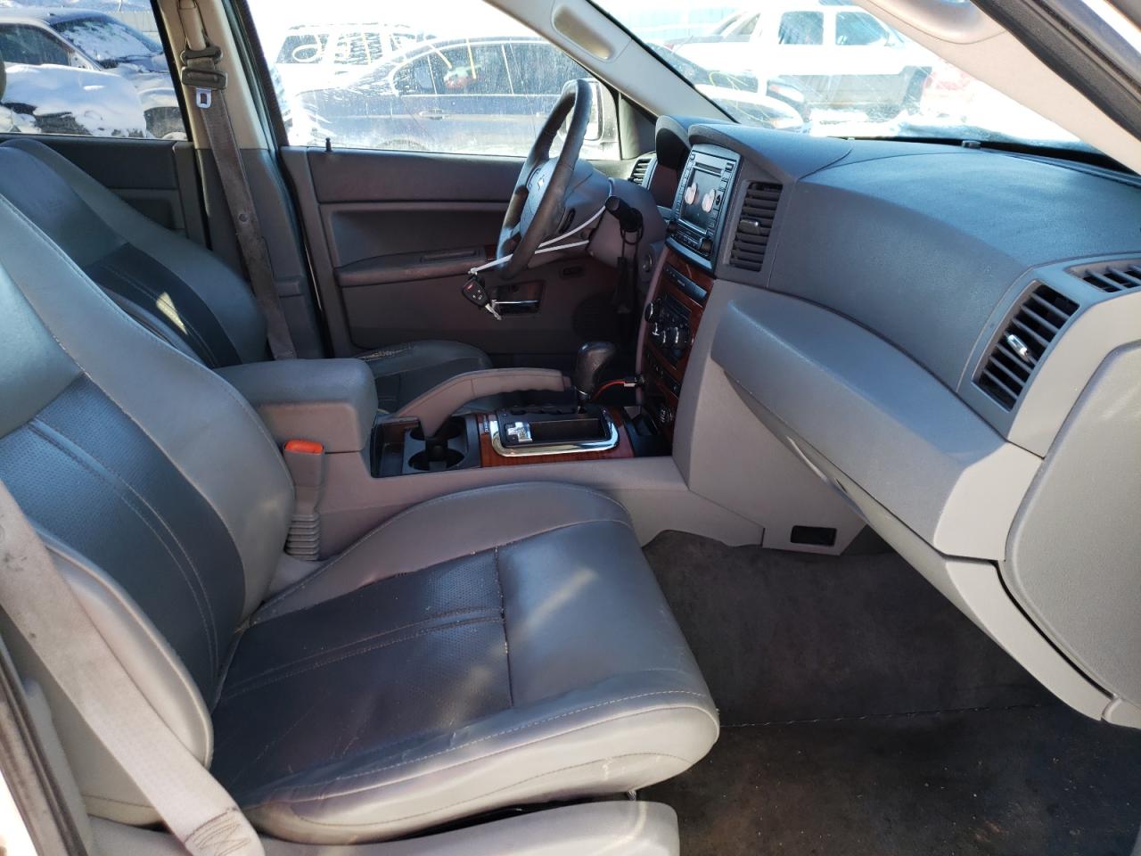 Photo 5 from auction – 2005 JEEP GRAND CHER with VIN 1J4HR58N75C555128