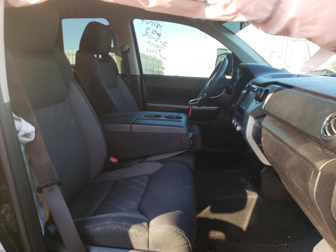 Photo 5 from auction – 2014 TOYOTA TUNDRA DOU with VIN 5TFUM5F18EX050520