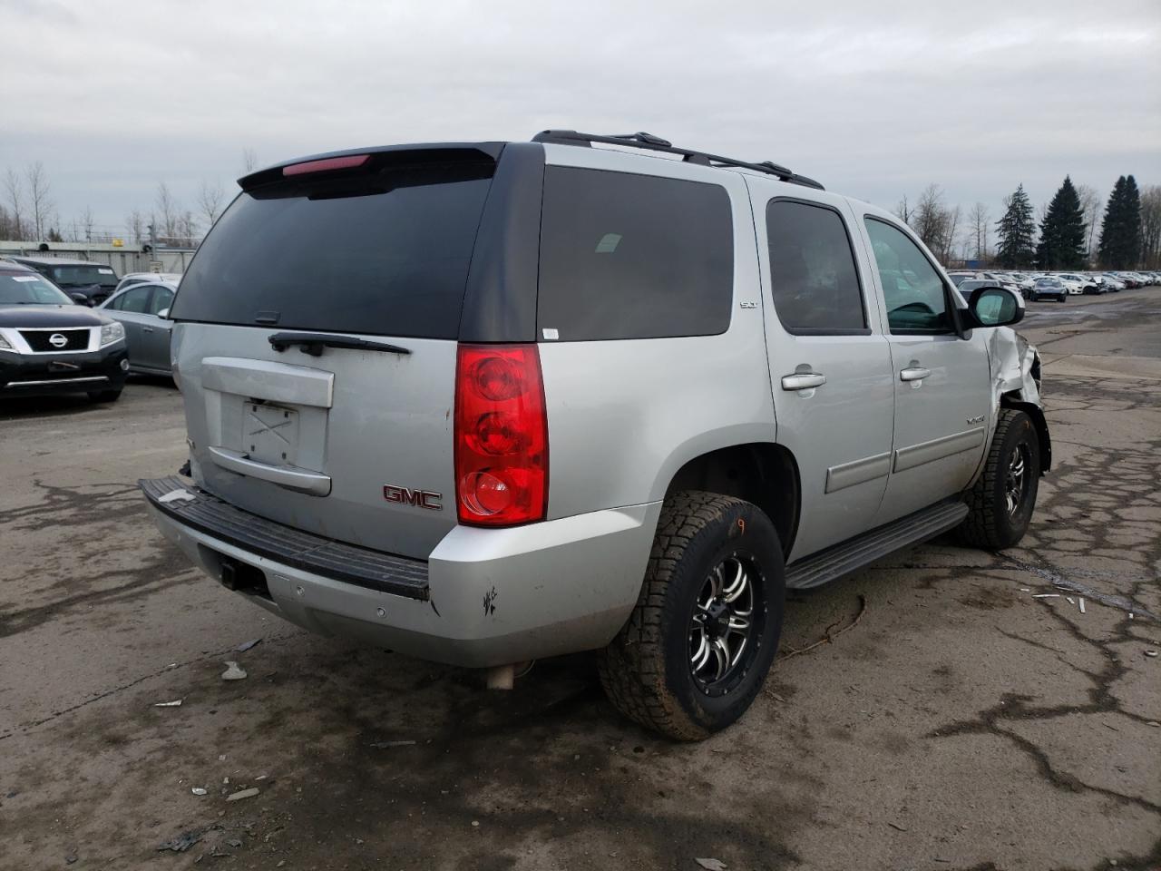 Photo 4 from auction – 2013 GMC YUKON SLT with VIN 1GKS2CE02DR238709
