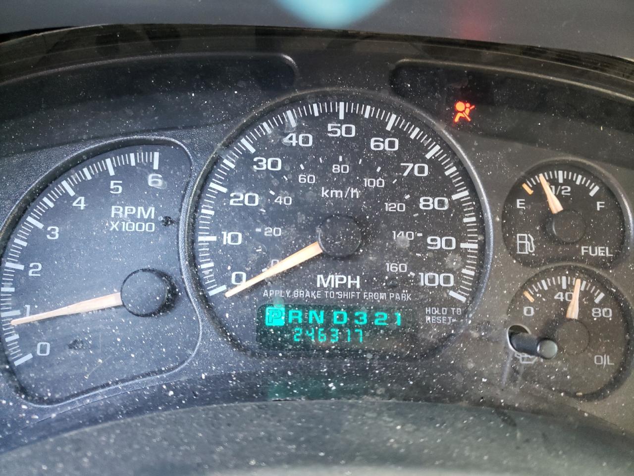 Photo 8 from auction – 2002 CHEVROLET AVALANCHE with VIN 3GNEK13T42G284055