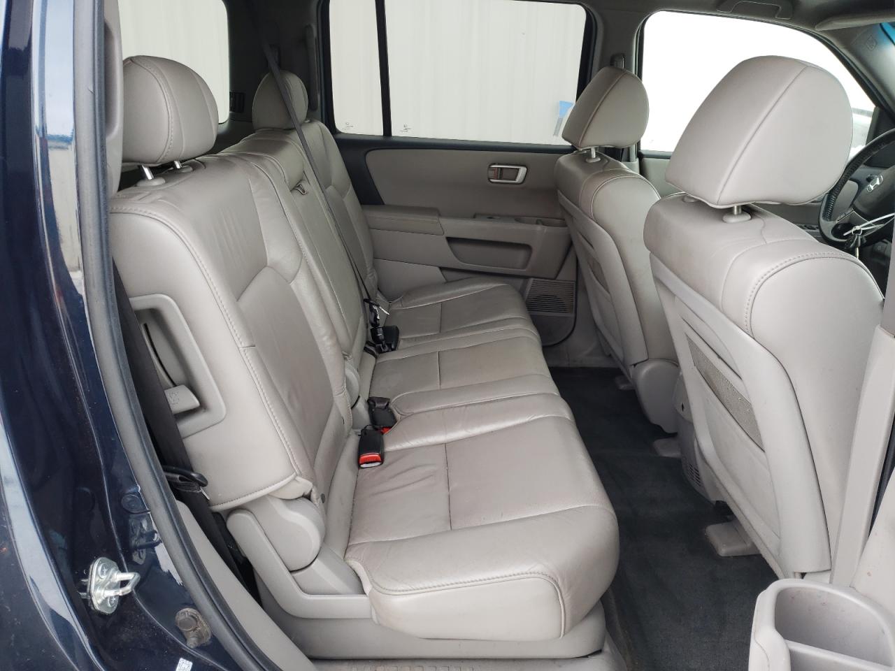 Фото 6 с аукциона – 2011 HONDA PILOT EXL с VIN 5FNYF4H51BB106356