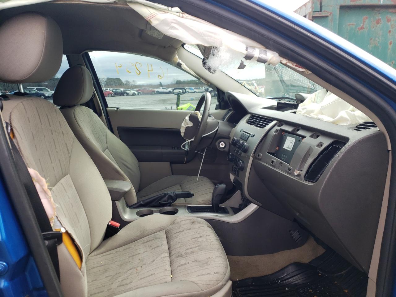 Foto 5 de la subasta – 2011 FORD FOCUS SE con VIN 1FAHP3FN7BW159588