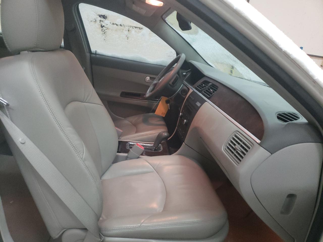 Photo 5 from auction – 2008 BUICK LACROSSE C with VIN 2G4WD582681189394