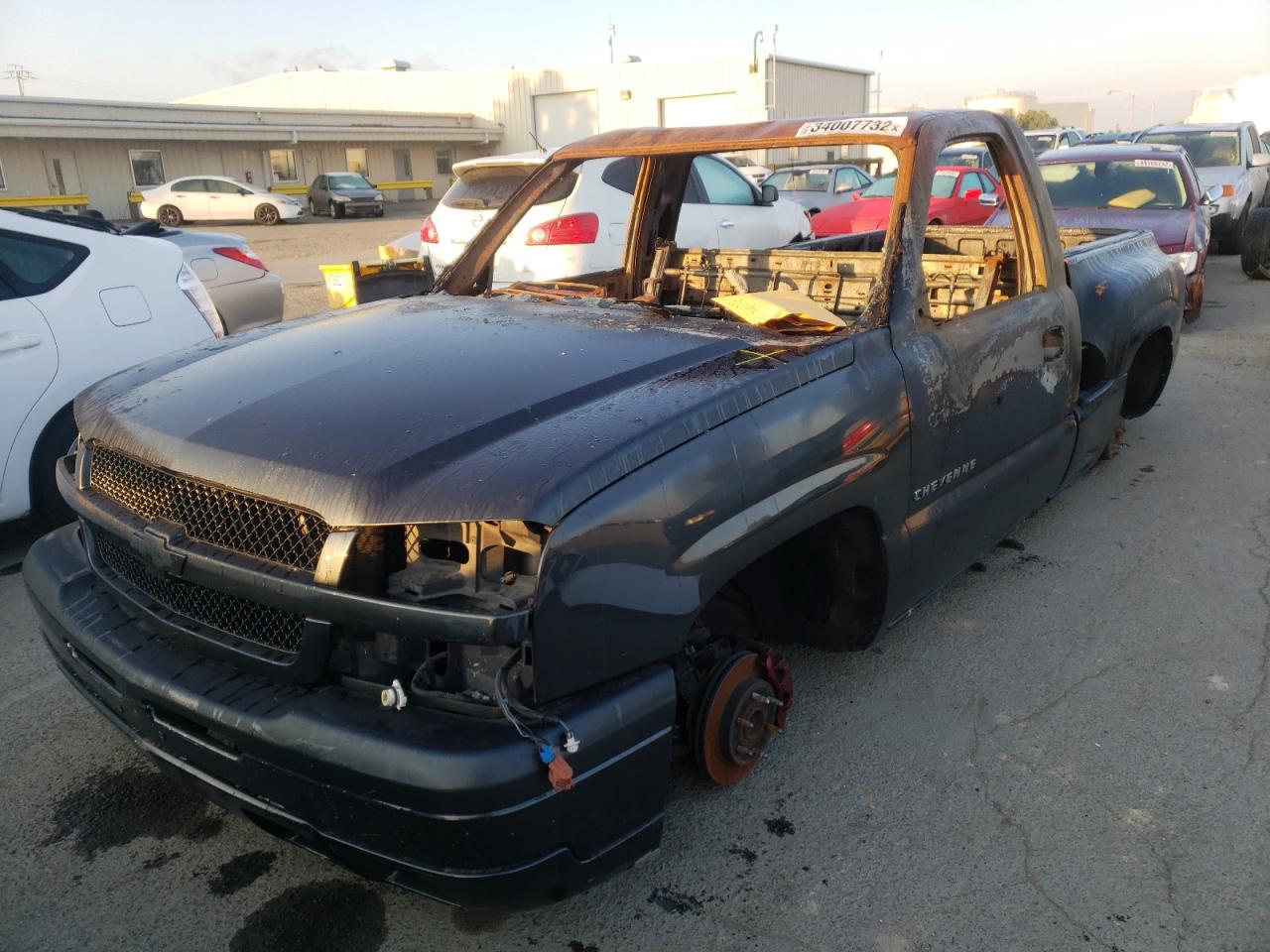 Photo 2 from auction – 2004 CHEVROLET SILVERADO with VIN 1GCEC14T44Z186019