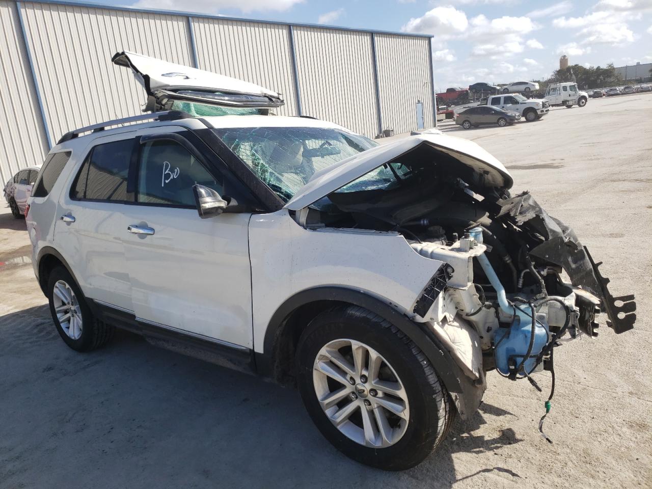 FORD EXPLORER X 2011 with VIN 1FMHK7D8XBGA56085 - Photo from auction