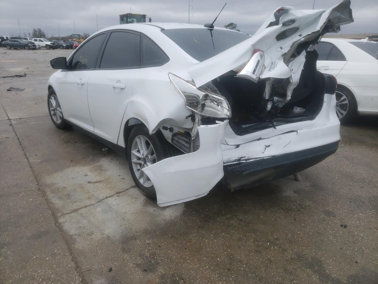 Photo 3 from auction – 2018 FORD FOCUS SE with VIN 1FADP3F25JL265803