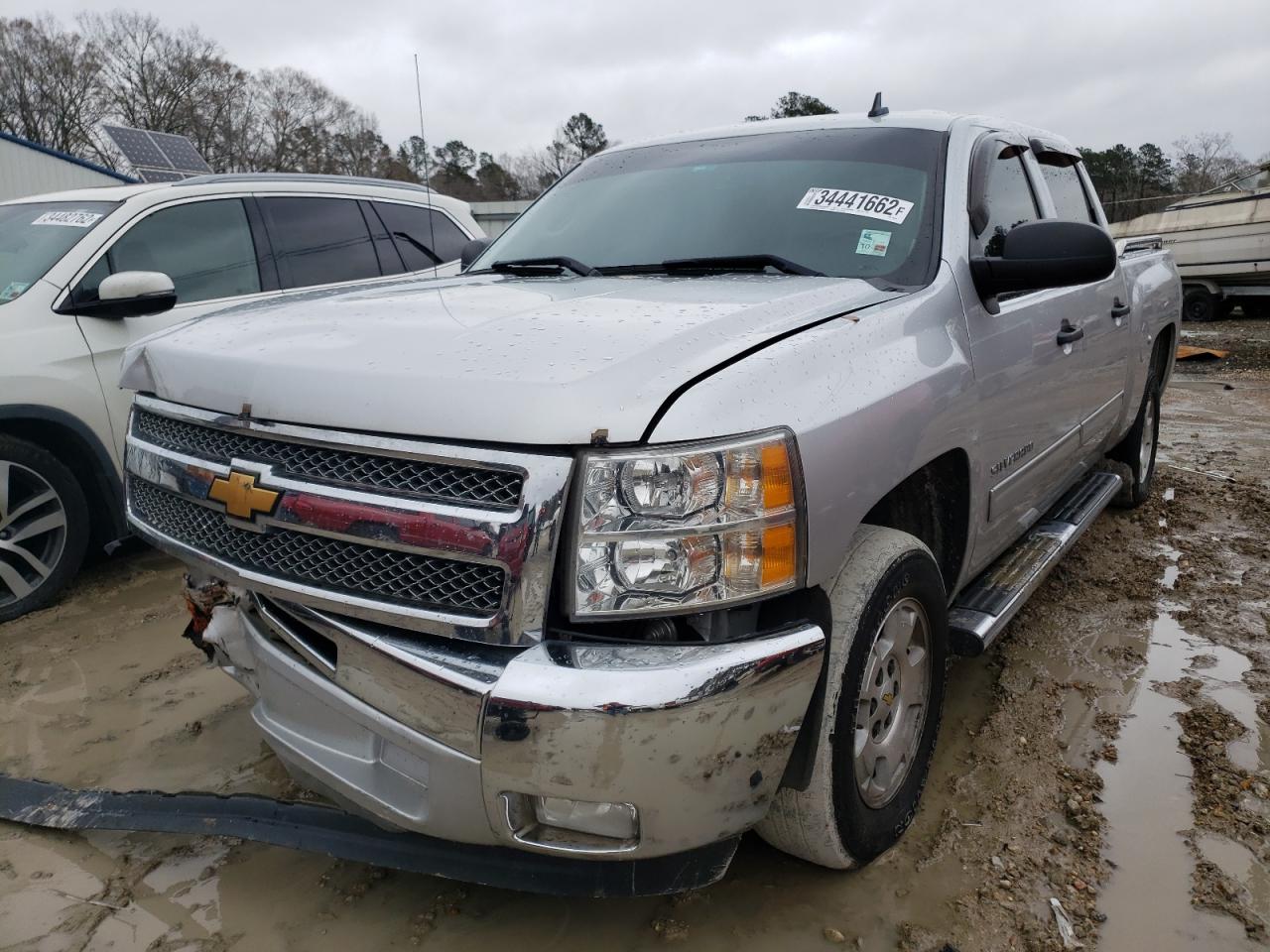 Photo 2 from auction – 2013 CHEVROLET SILVERADO with VIN 3GCPCSE0XDG155070