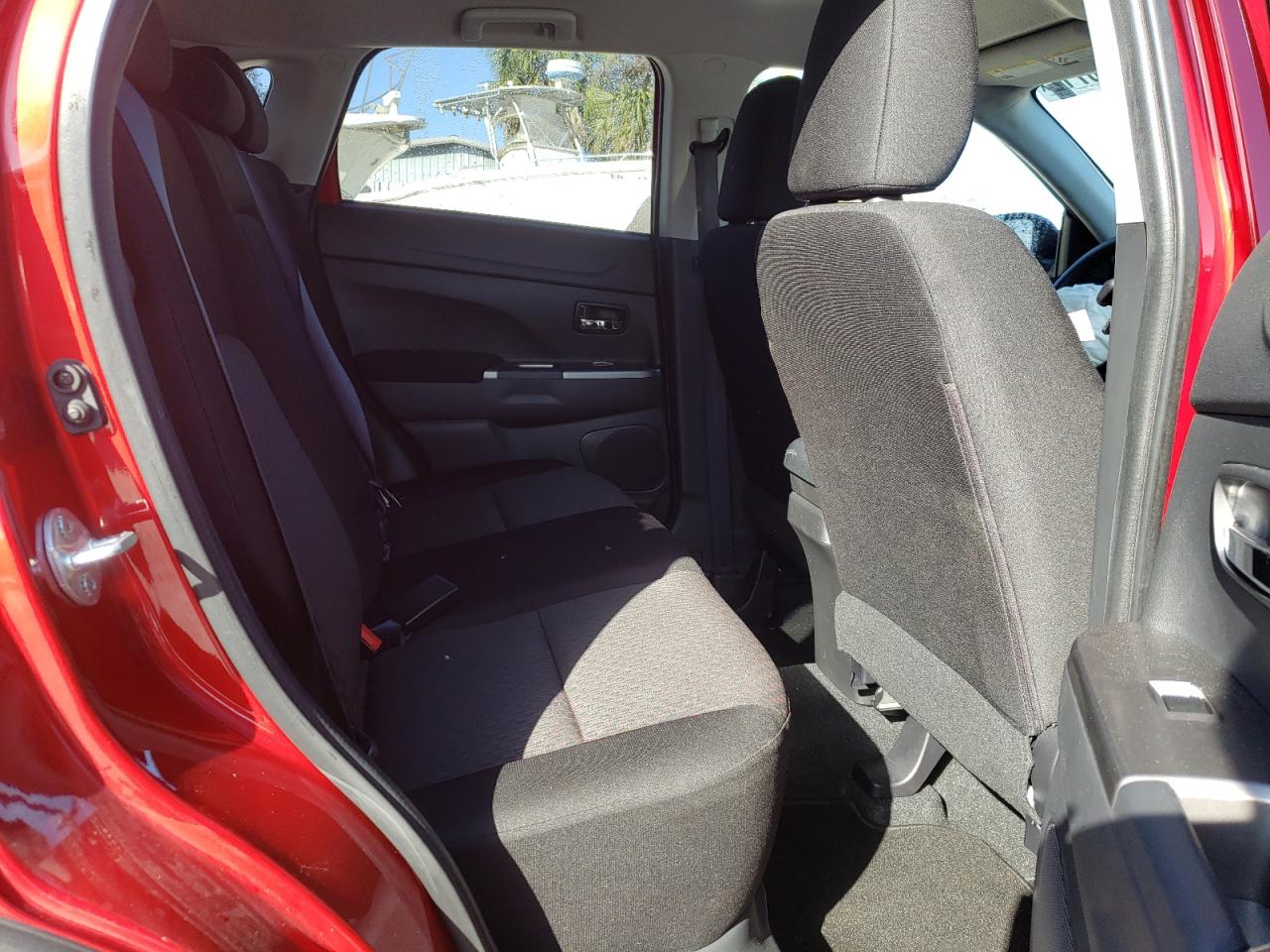 Photo 6 from auction – 2019 MITSUBISHI OUTLANDER with VIN JA4AP3AU7KU035532
