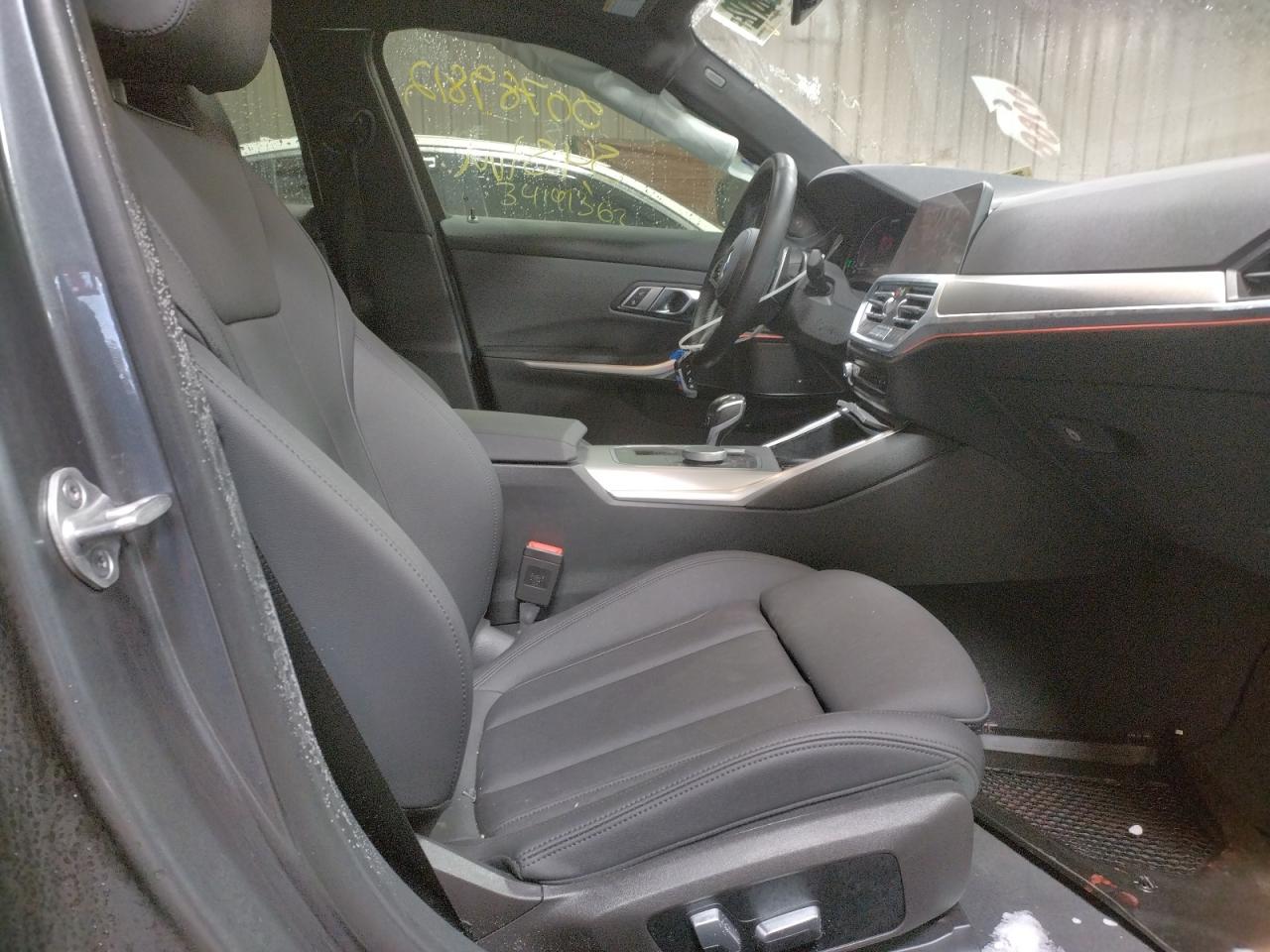 Photo 5 from auction – 2021 BMW M340XI with VIN 3MW5U9J01M8C04926