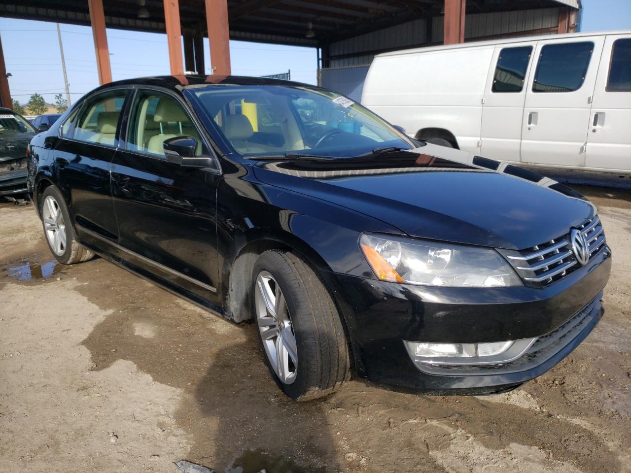 VOLKSWAGEN PASSAT SEL 2013 with VIN 1VWCN7A37DC150396 - Photo from auction