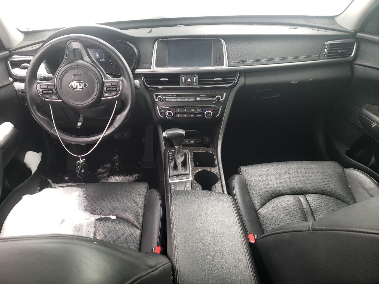 Photo 9 from auction – 2016 KIA OPTIMA EX with VIN 5XXGU4L37GG022294