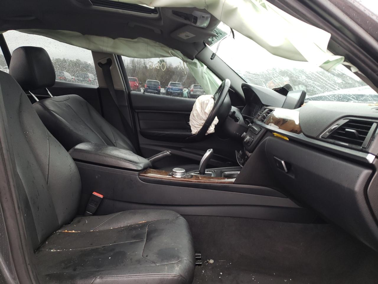 Zdjęcie 5 z aukcji – 2015 BMW 328 I z VIN WBA3A5G58FNS87539