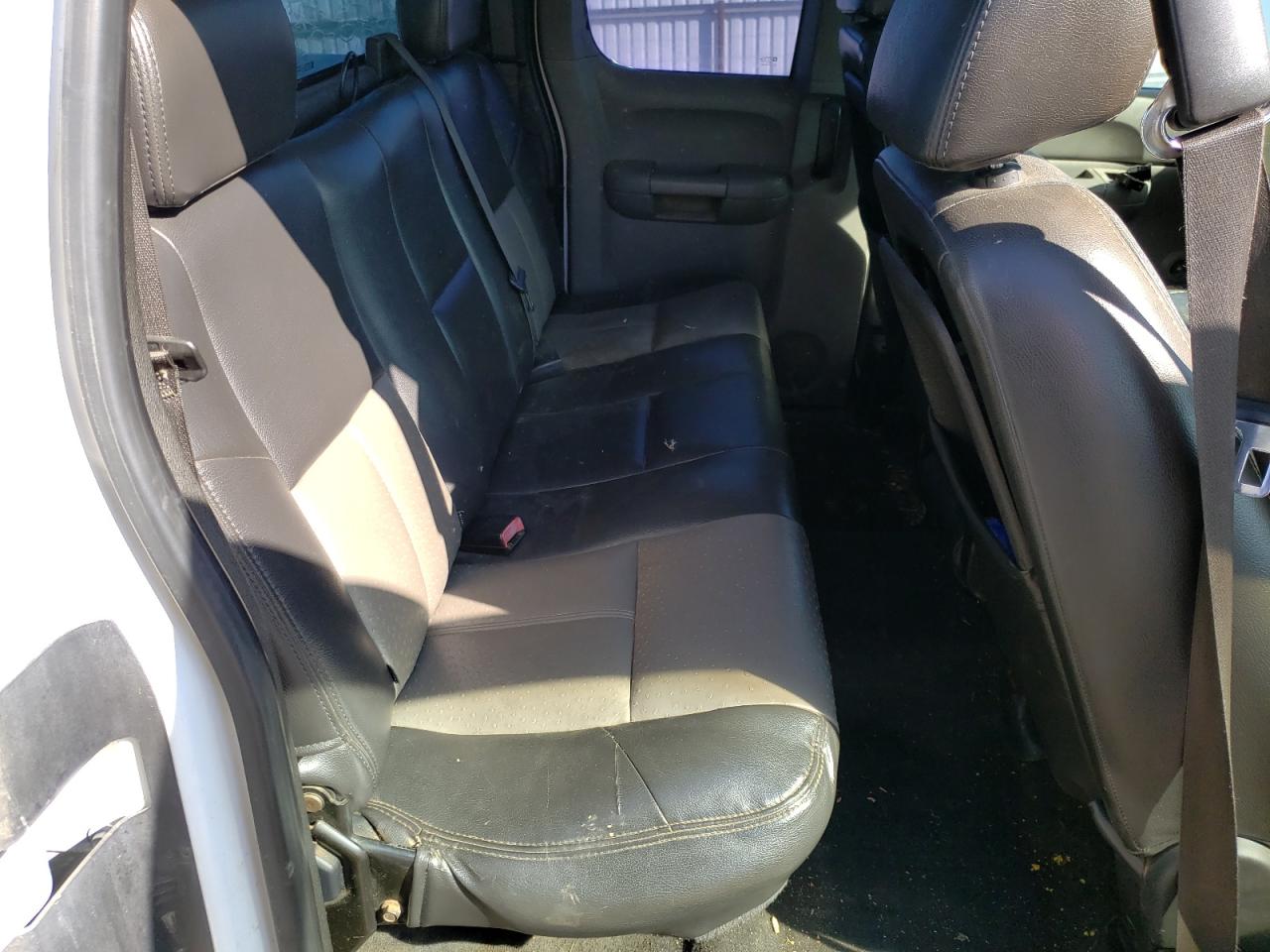 Photo 6 from auction – 2007 GMC NEW SIERRA with VIN 2GTEC19C671585844