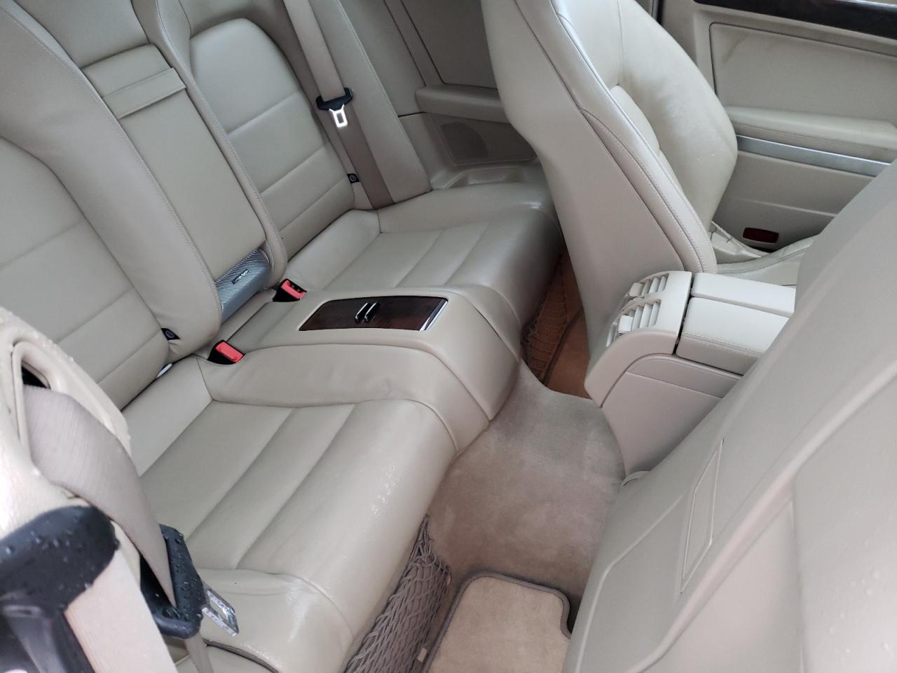 Photo 6 from auction – 2011 MERCEDES-BENZ E 350 with VIN WDDKK5GF2BF084936